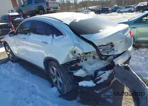 2018 Mercedes-Benz Glc 300 Coupe 4Matic z USA, uszkodzony, nr VIN WDC0J4KB5JF385969